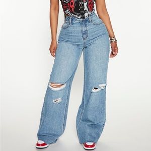 NEW baggy ripped straight leg jeans